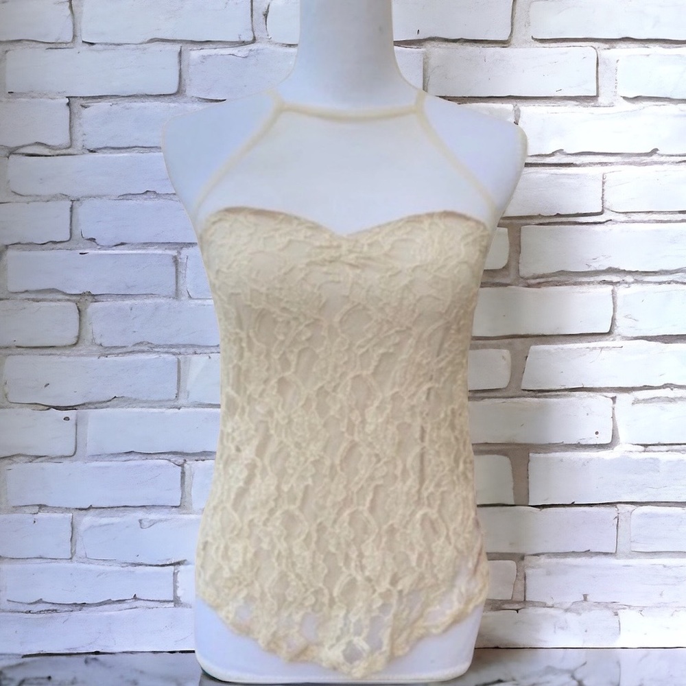 Urban Outfitters Kimchi Blue cream lace cami S